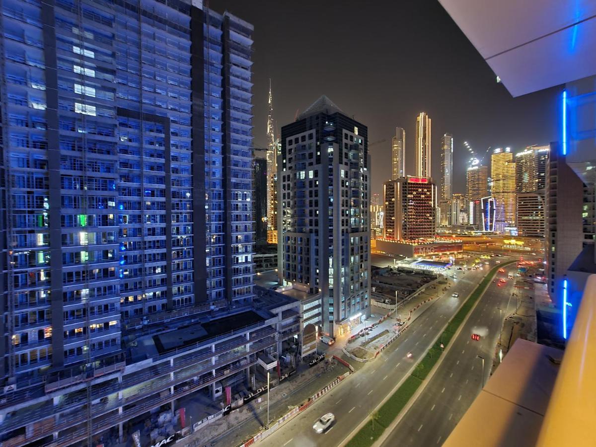 Oskena Vacation Homes - Waterfront Downtown Dubai Exterior photo