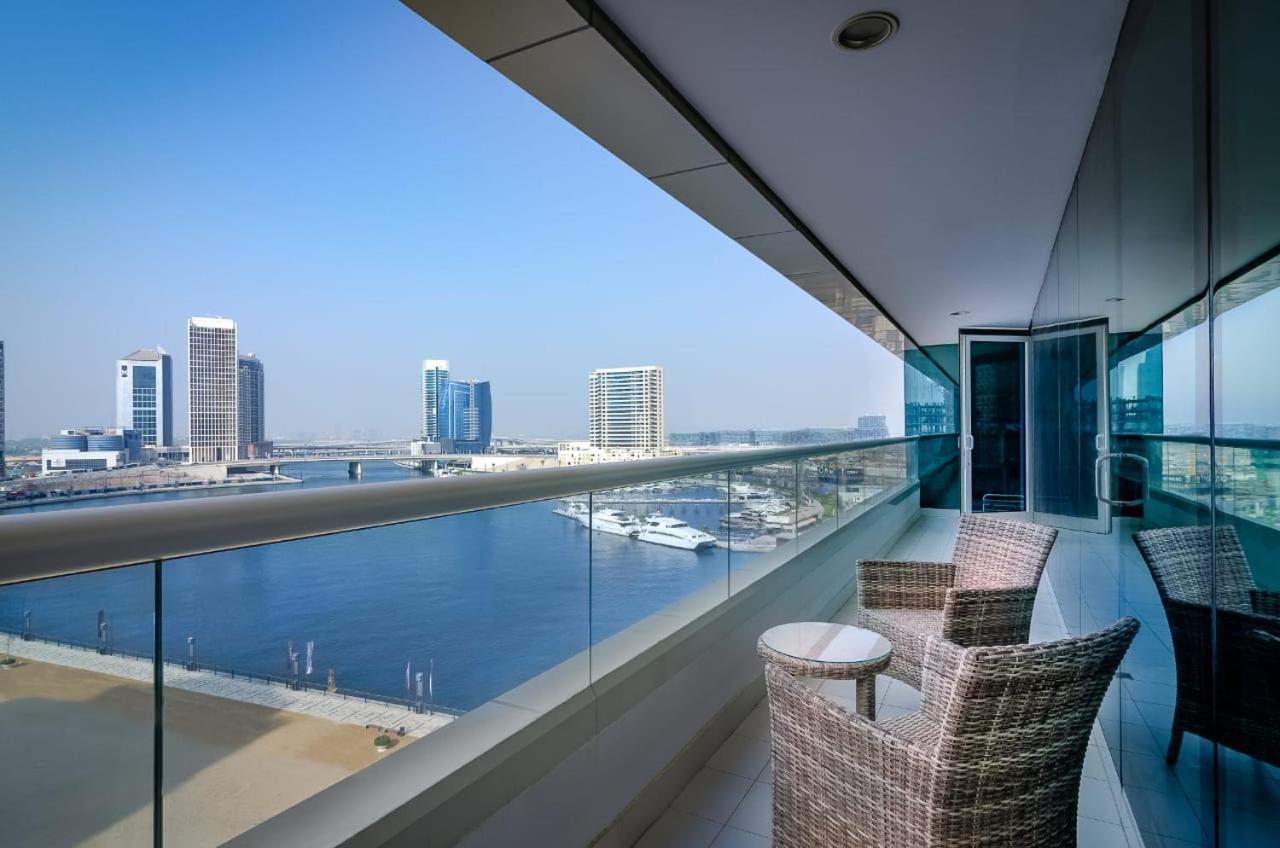 Oskena Vacation Homes - Waterfront Downtown Dubai Exterior photo
